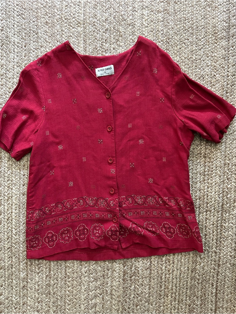 Vintage Alfred Dunner Red Short-Sleeve Button Front Top